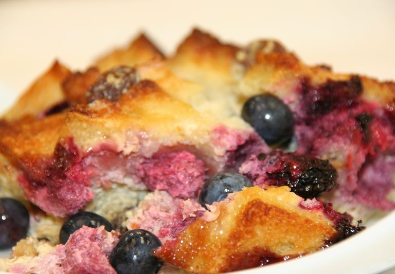 Mardo Gras Bread Pudding