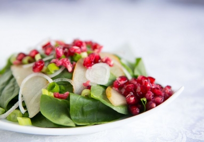 Pear and Pomegranate Spinach Salad